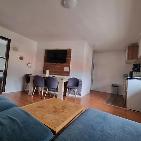 Schoene Im Zentrum Von * Ahnatal